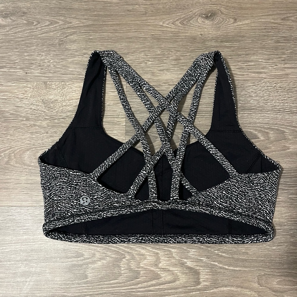 Lululemon sports bra